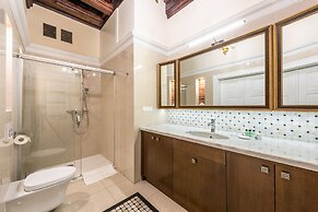 MR 3 Apartments