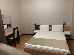 Hotel Cosmos