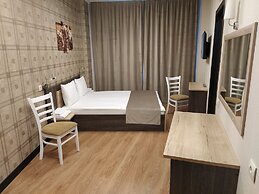 Hotel Cosmos