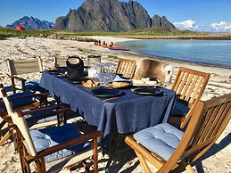 Lofoten Beach Glamping