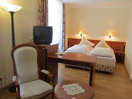 Mosellandhotel im Enderttal Zum Onkel Willi