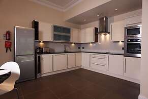 Glenlyn Apartments