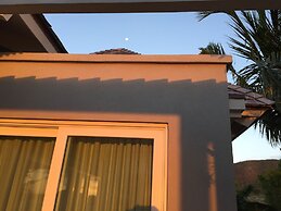 2 Bedroom Bungalow-Style Villa