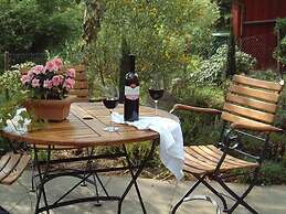 Das Kleine Hotel