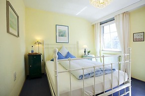 Das Kleine Hotel