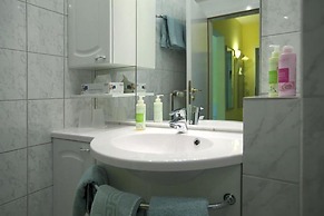 Das Kleine Hotel