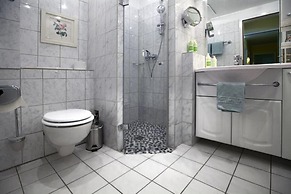 Das Kleine Hotel