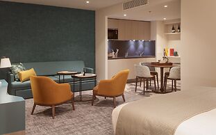 Staybridge Suites London Heathrow - Bath Road by IHG