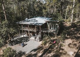 Carawirry Forest Escape