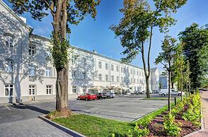 Koszary Arche Hotel