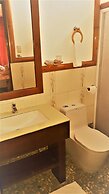 La Parola Orchids Beach Resort