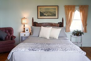 Waterside Inn
