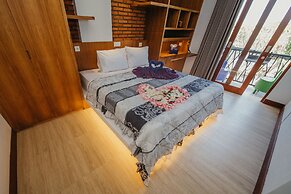 KAEN Apartments