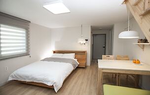 Jeju Aria Pension