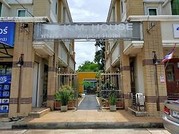 KM House