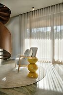 Karyatis Luxury Maisonette by K&K