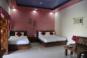 Van Chhavi Resort