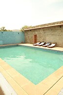 Van Chhavi Resort