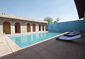 Van Chhavi Resort