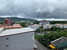 Clover Hotel Hatyai