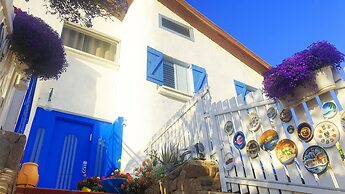 Dayos Unique Suites