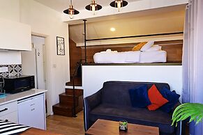 Dayos Unique Suites