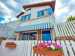 Dayos Unique Suites
