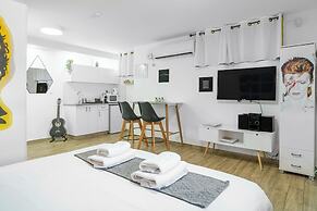 Dayos Unique Suites