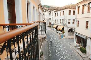 Hotel Argjiro
