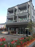 H2O Hotel