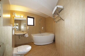 Eden Grand Resort