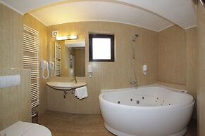 Eden Grand Resort