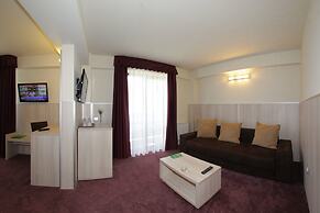Eden Grand Resort