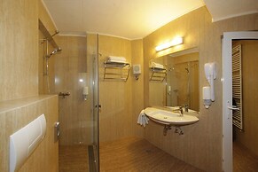 Eden Grand Resort