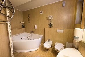 Eden Grand Resort