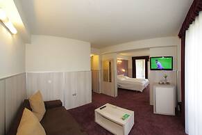Eden Grand Resort