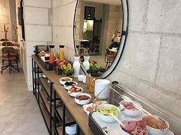 L'Adresse Boutique Hotel