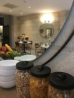 L'Adresse Boutique Hotel