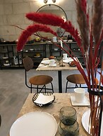 L'Adresse Boutique Hotel