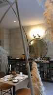 L'Adresse Boutique Hotel