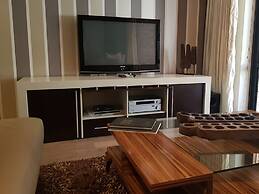 Weom Apartments