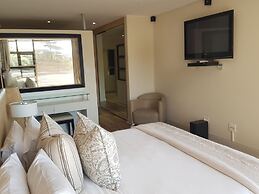Weom Apartments