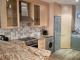 Weom Apartments