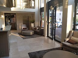 Weom Apartments