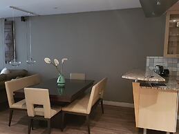 Weom Apartments