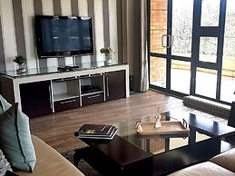 Weom Apartments