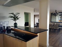 Weom Apartments