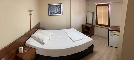 Hotel Cenedag