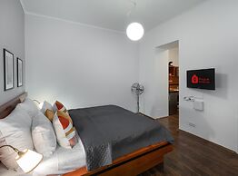 4 Elements Apartments