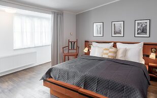 4 Elements Apartments